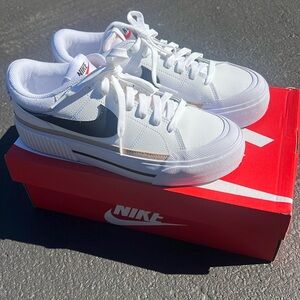 New women’s Nike court legacy lift shoes